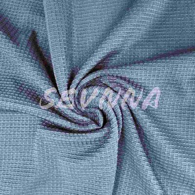 Tkanina z recyklingu do kostiumów kąpielowych przyjazna dla środowiska i o wysokiej wydajności