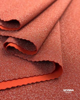 Tkanina o gramaturze 230gsm, dzianina podwójna z nylonu z recyklingu i metalicznym wykończeniem na lato i jesień