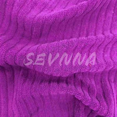 Zwiększ swoją kolekcję spódniczek z tkaniną Stretch Legging