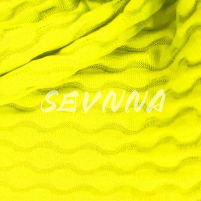 Stylowe i funkcjonalne materiały do jogi
