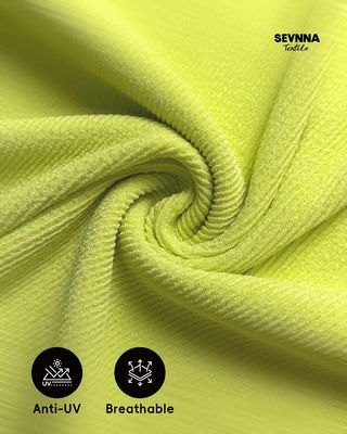 Wysokiej jakości materiał na biustonosz sportowy o szerokości 180 cm, gramaturze 285 gsm i składzie 93% poliester z recyklingu + 7% spandex, przeznaczony na wysokowydajne biustonosze sportowe na siłownię