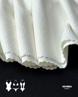 220 gm Tkanina z recyklingu do kostiumów kąpielowych - materiał do kostiumów kąpielowych przyjazny dla środowiska, szybko wysuszający się i oddychający